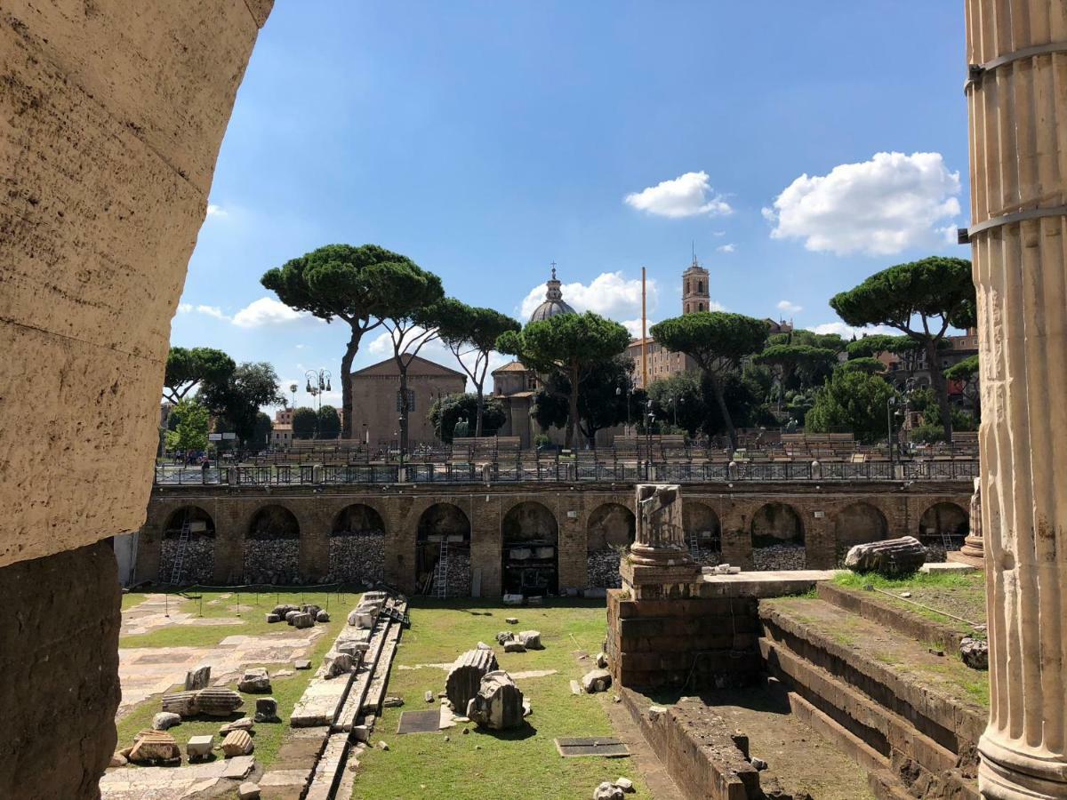 Romenjoy Colosseo Bagian luar foto